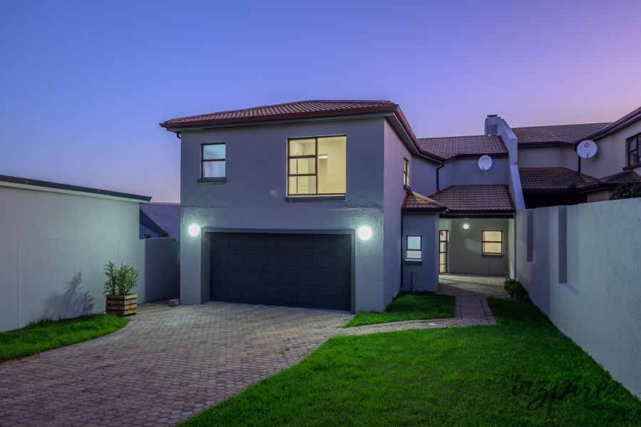 3 Bedroom Property for Sale in Dana Bay Western Cape